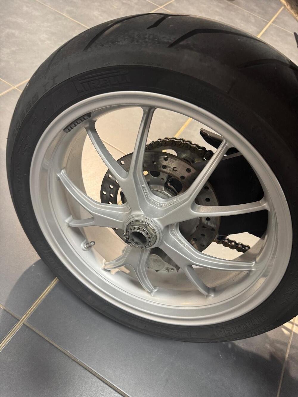 Ducati Monster 1100 (2009 -10) (9)