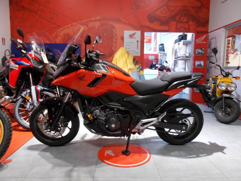 Honda NC 750 X DCT (2025) (3)