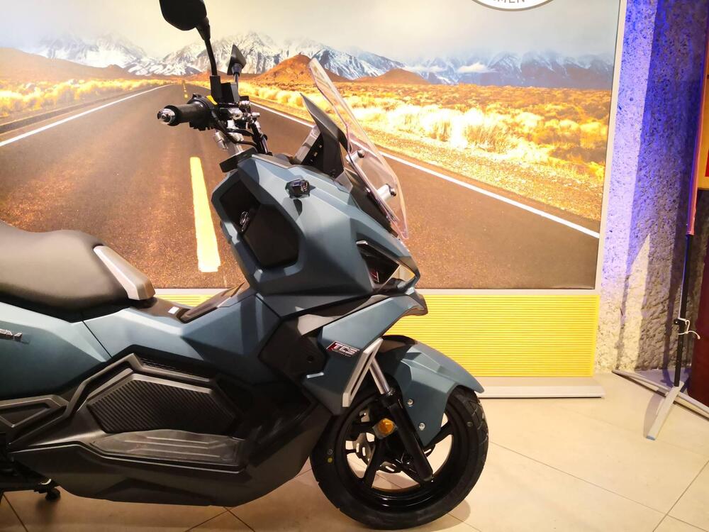 Sym ADX 125 (2025) (4)
