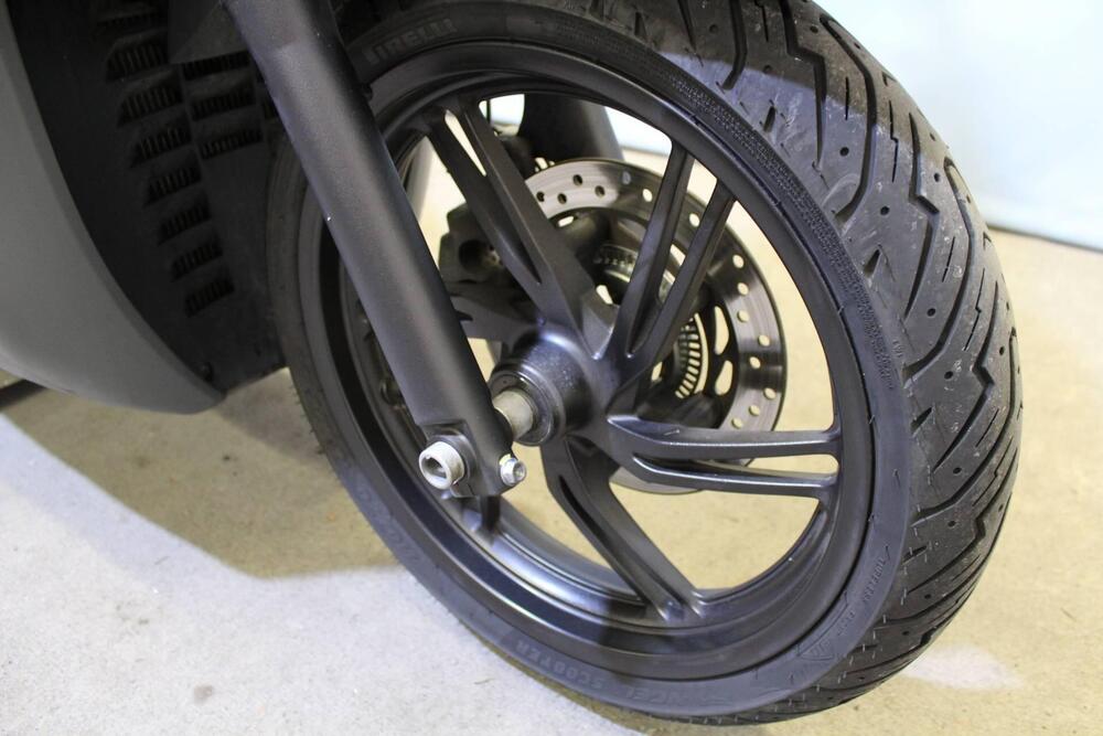 Honda SH 350i Sport (2025) (7)