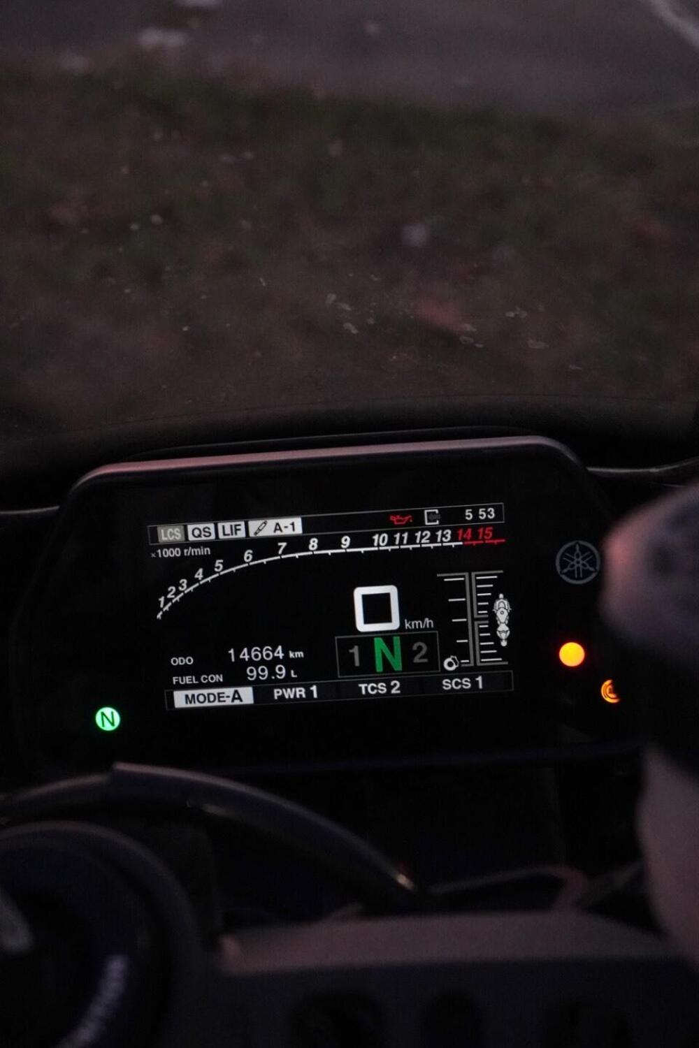 Yamaha YZF R1 M (2015 - 16) (13)