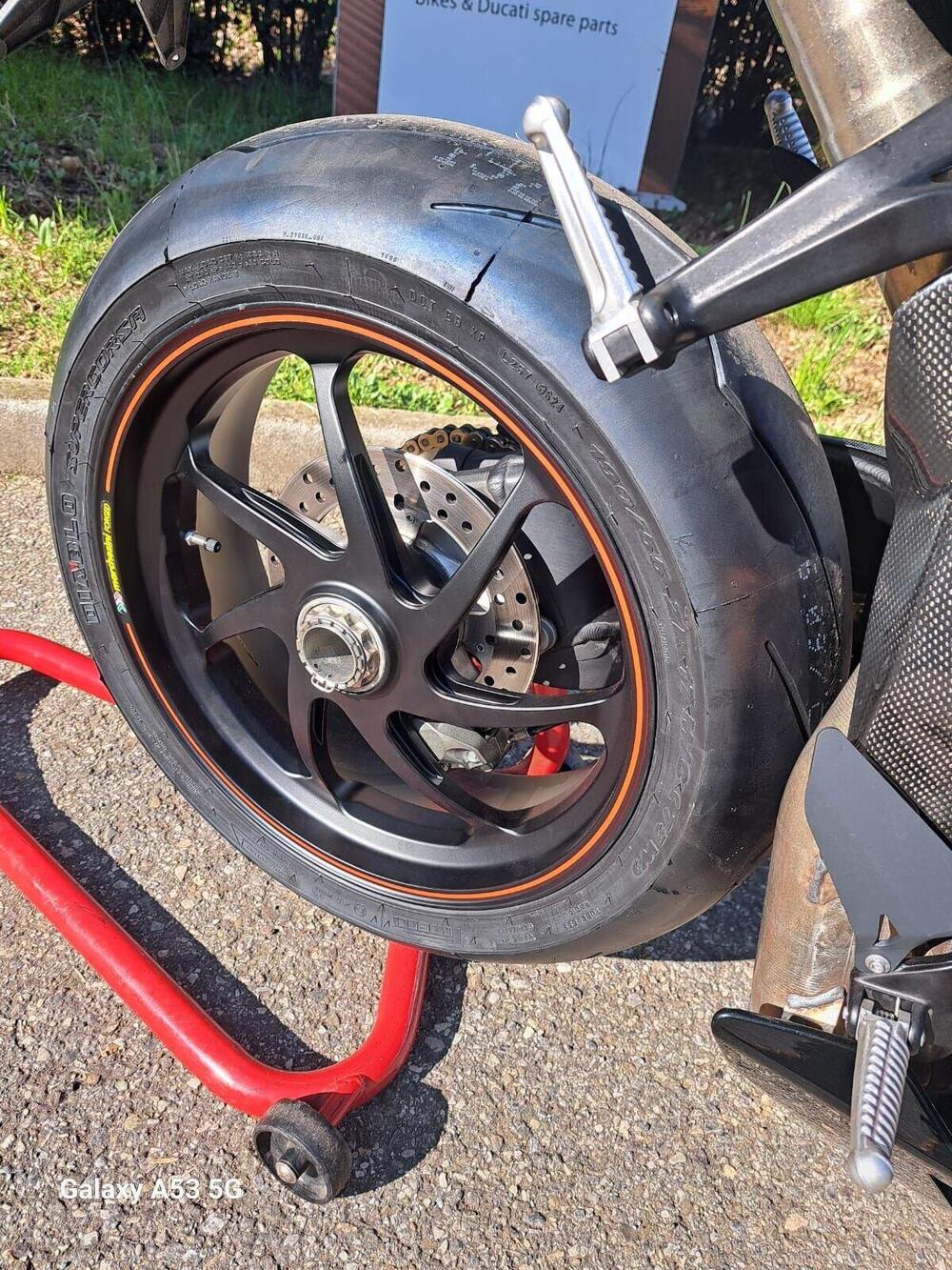 Ducati 1198 SP (2011 - 12) (9)