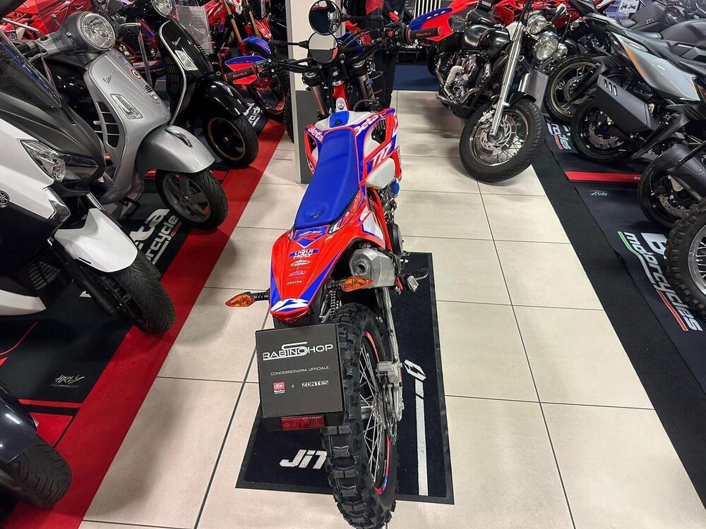Betamotor RR 125 4T Enduro R (2024 - 26) (4)