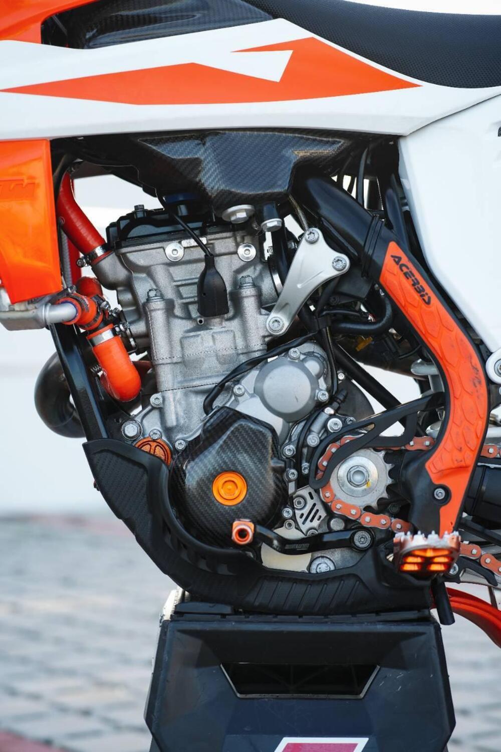 KTM 250 SX-F (2019) (8)