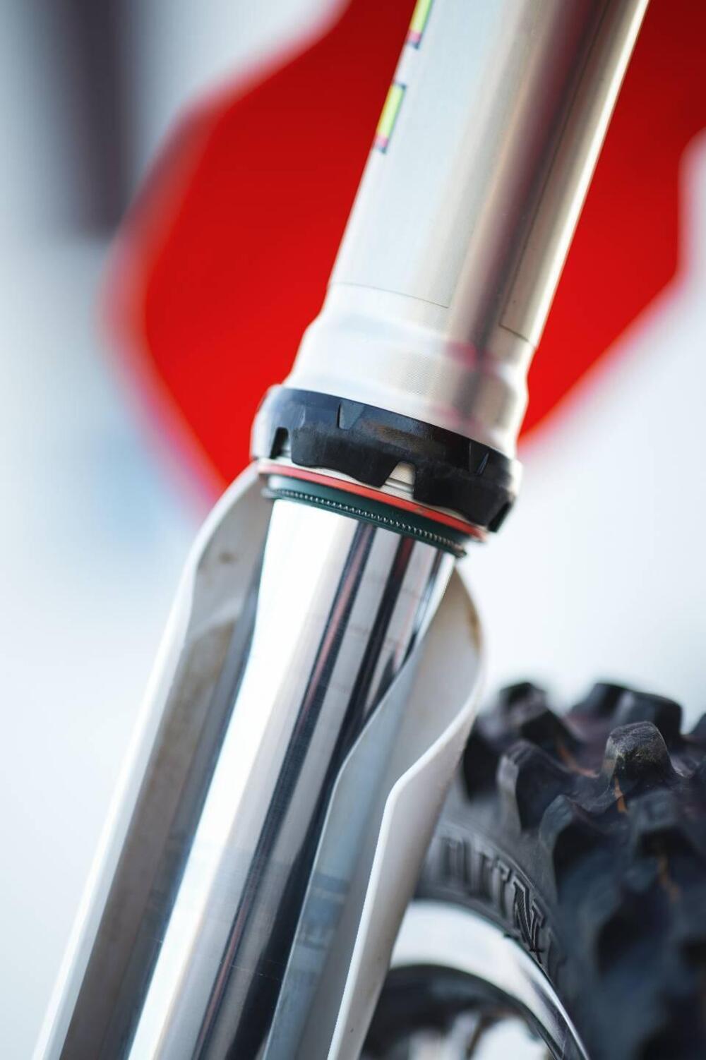 KTM 250 SX-F (2019) (11)