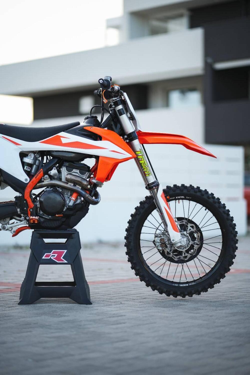KTM 250 SX-F (2019) (3)