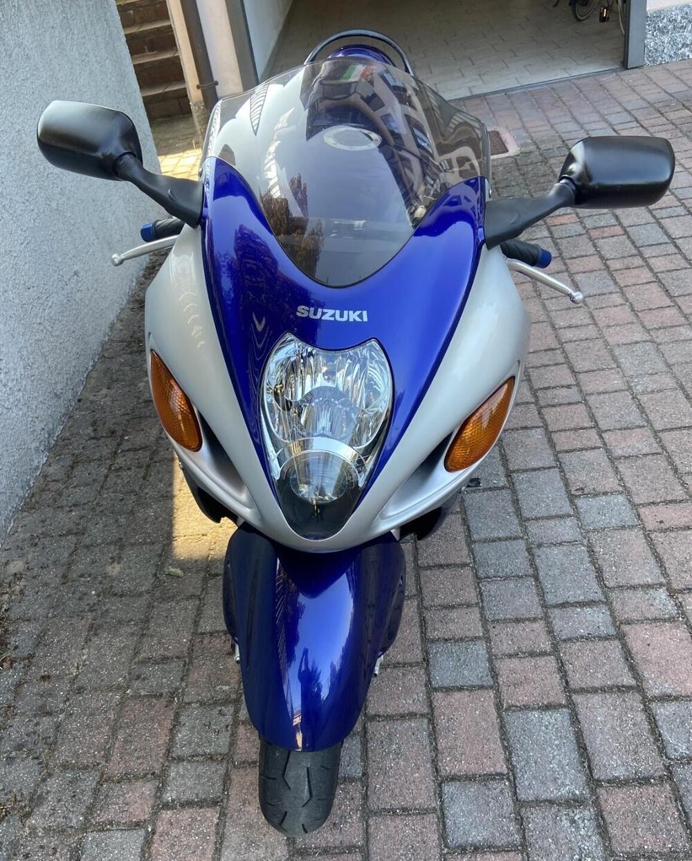 Suzuki GSX 1300 R Hayabusa (1999 - 06) (2)