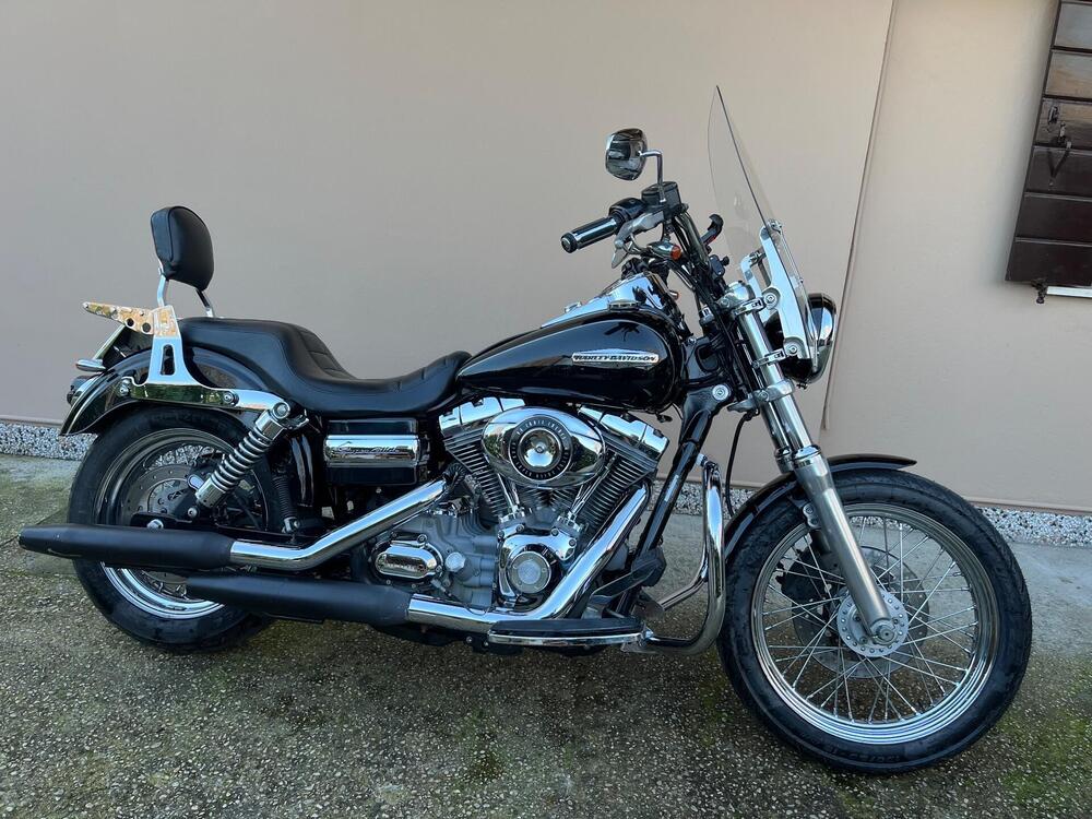 Harley-Davidson 1584 Super Glide Custom (2007) - FXDC