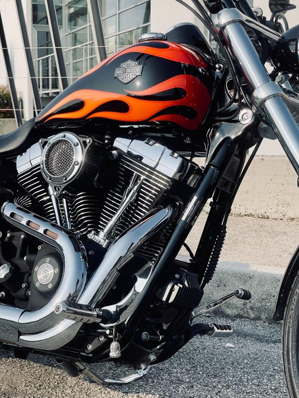 Harley-Davidson 1584 Wide Glide (2007 - 11) - FXDWG (2)