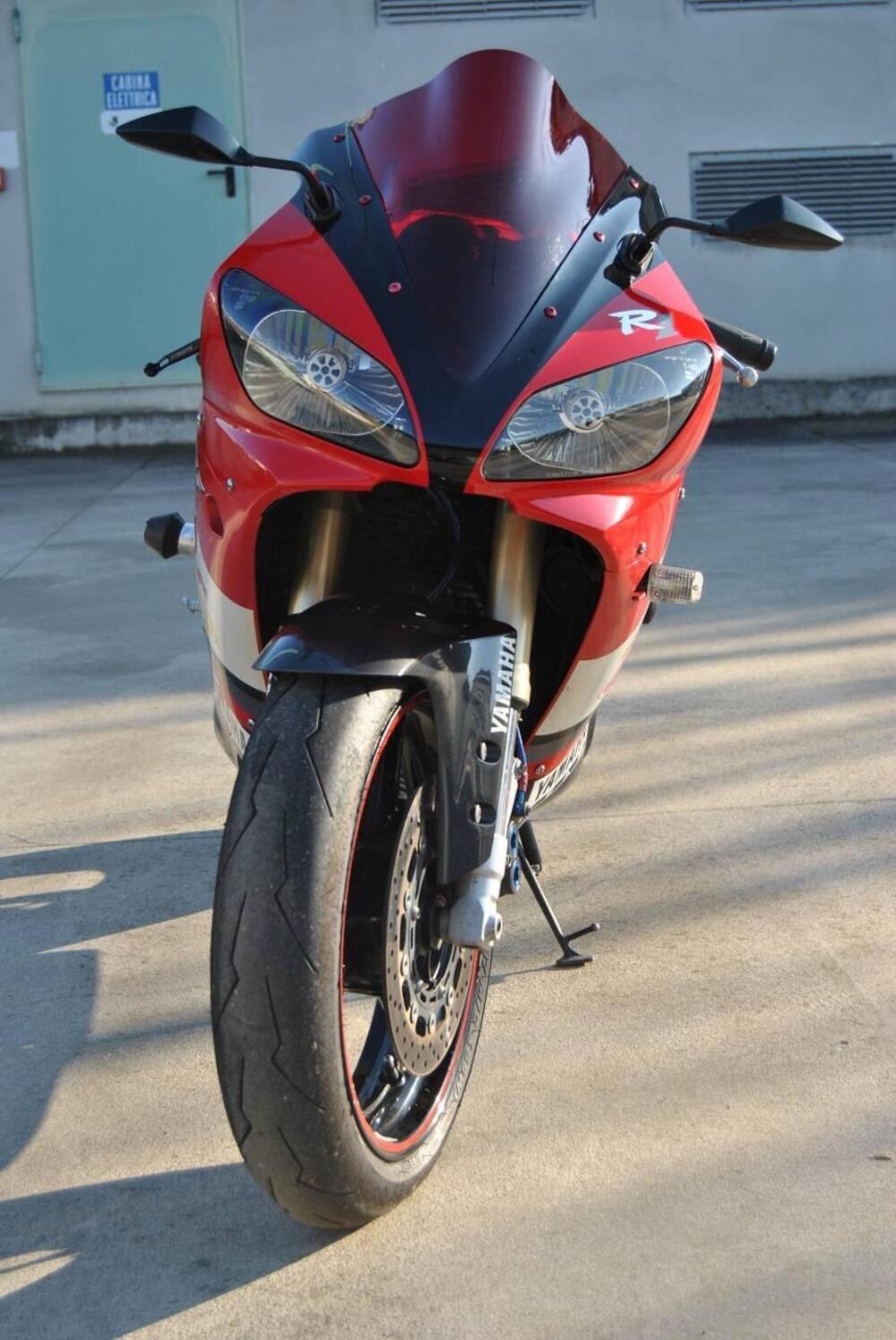 Yamaha YZF R1 (2000 - 01) (6)