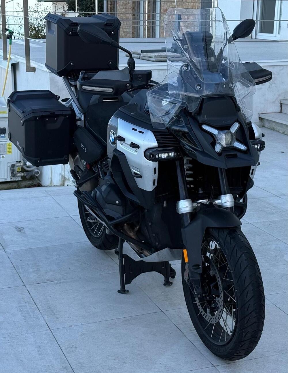 Bmw R 1300 GS Adventure Triple Black (2025) (4)