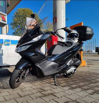 Honda PCX 125 (2018 - 20) usata