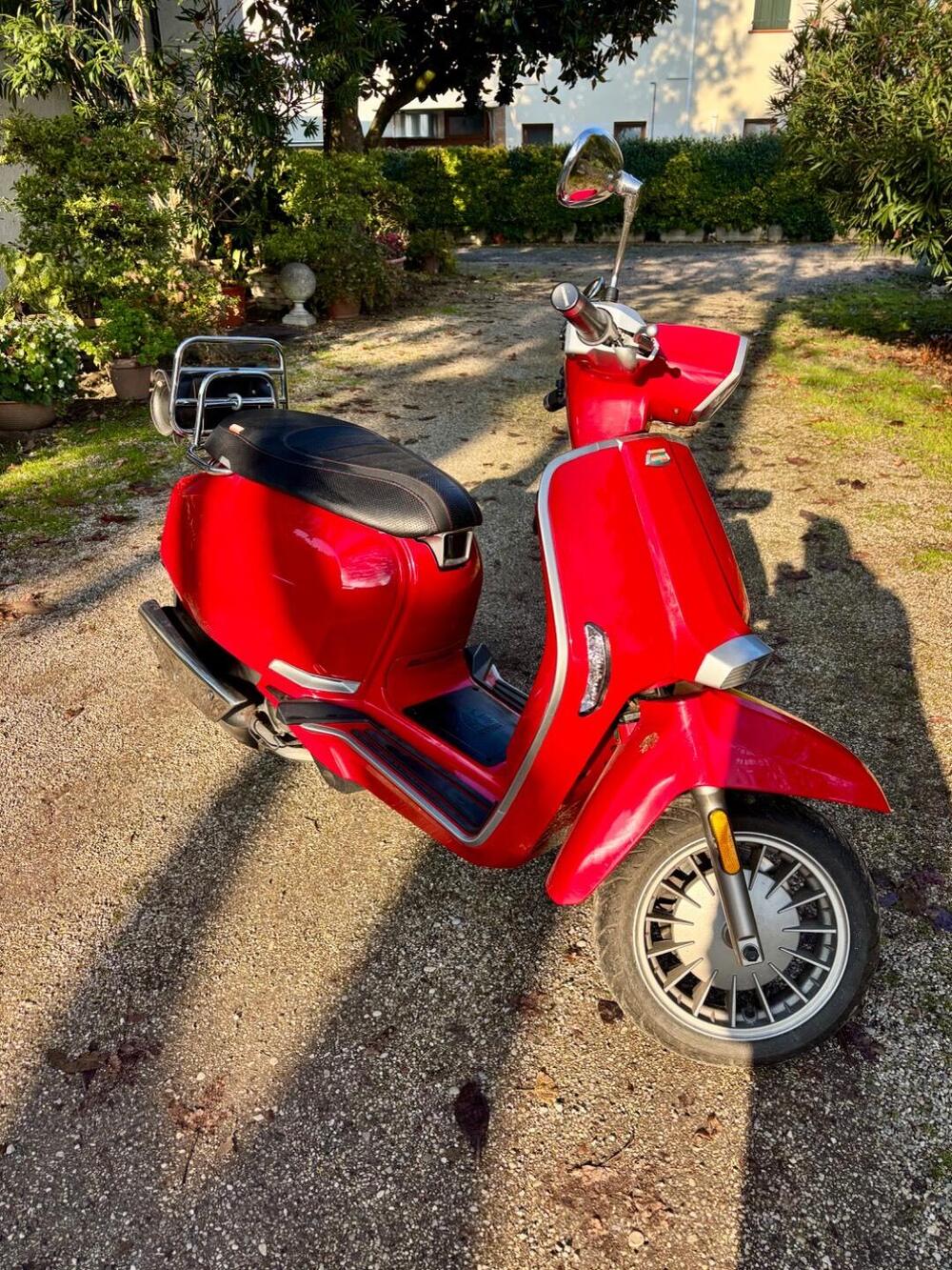 Lambretta V125 Special (2018 - 20) (4)