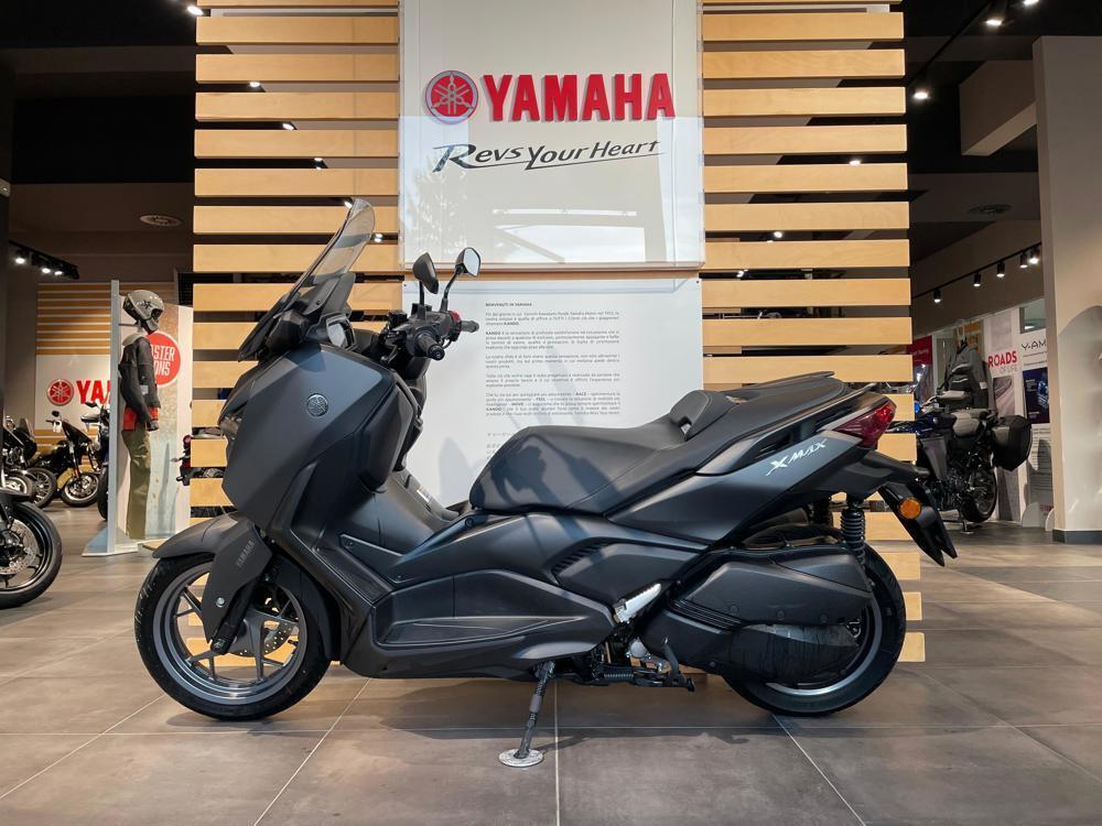 Yamaha X-Max 300 (2021 - 24) (2)
