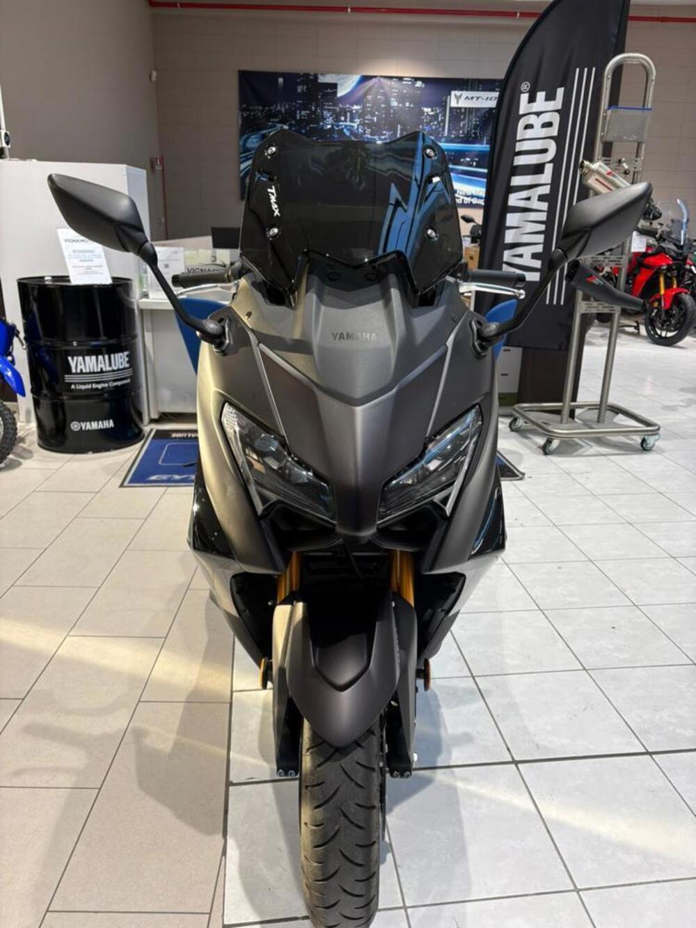 Yamaha T-Max 560 (2025) (2)