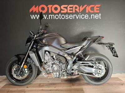 Yamaha MT-09 Y-AMT (2024 - 25) usata