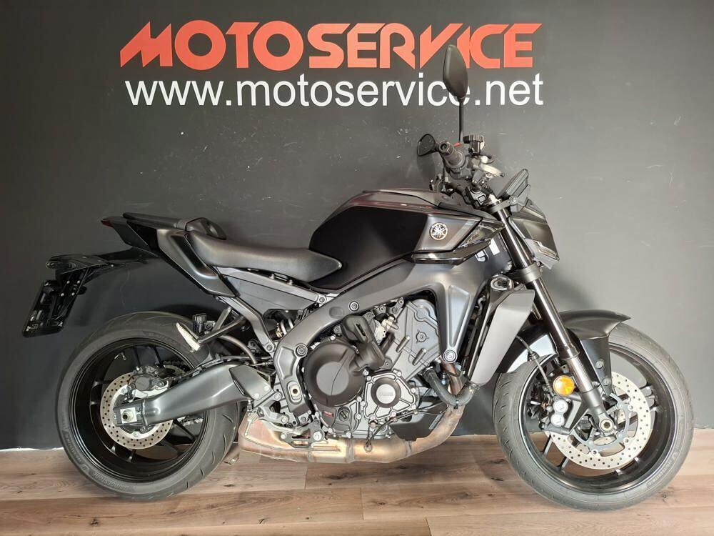 Yamaha MT-09 Y-AMT (2024 - 25) (4)