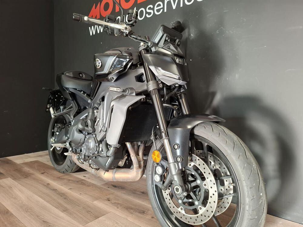 Yamaha MT-09 Y-AMT (2024 - 25) (5)