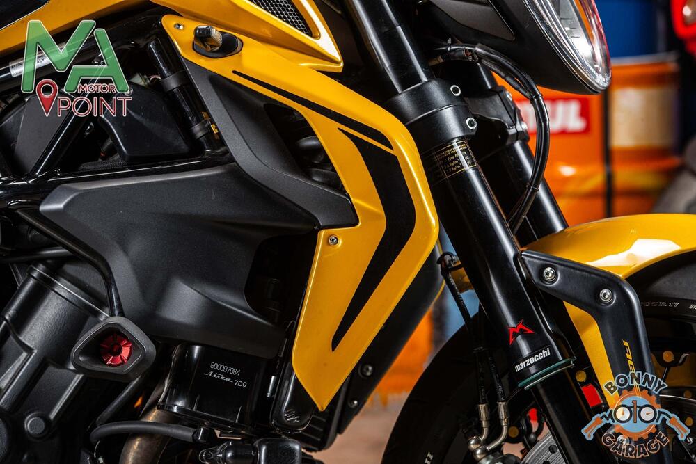 MV Agusta Dragster 800 RR (2015 - 17) (8)