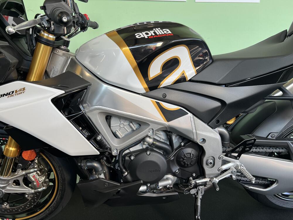 Aprilia Tuono V4 (2021 - 24) (13)