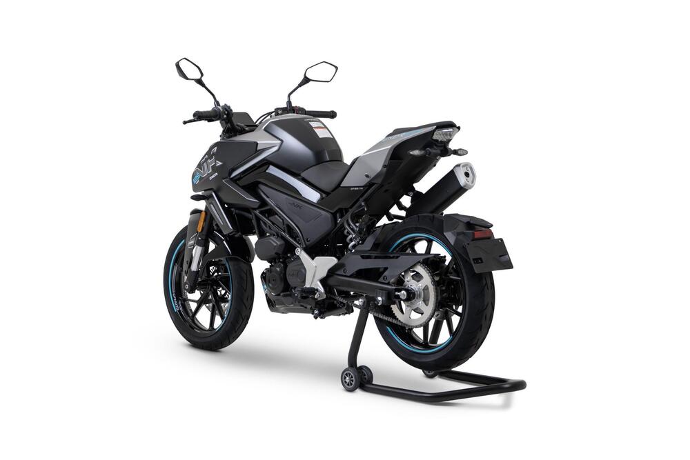 CFMOTO 125NK (2025) (6)