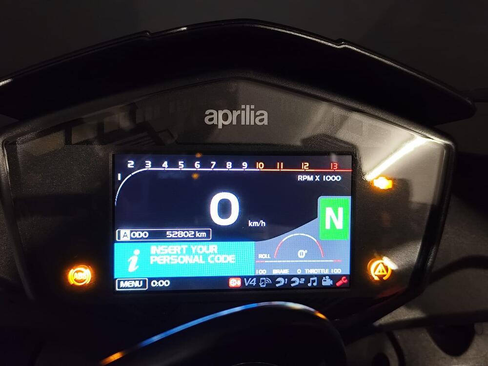 Aprilia Tuono V4 RR (2017 - 18) (5)