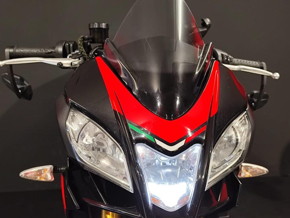 Aprilia Tuono V4 RR (2017 - 18) (10)