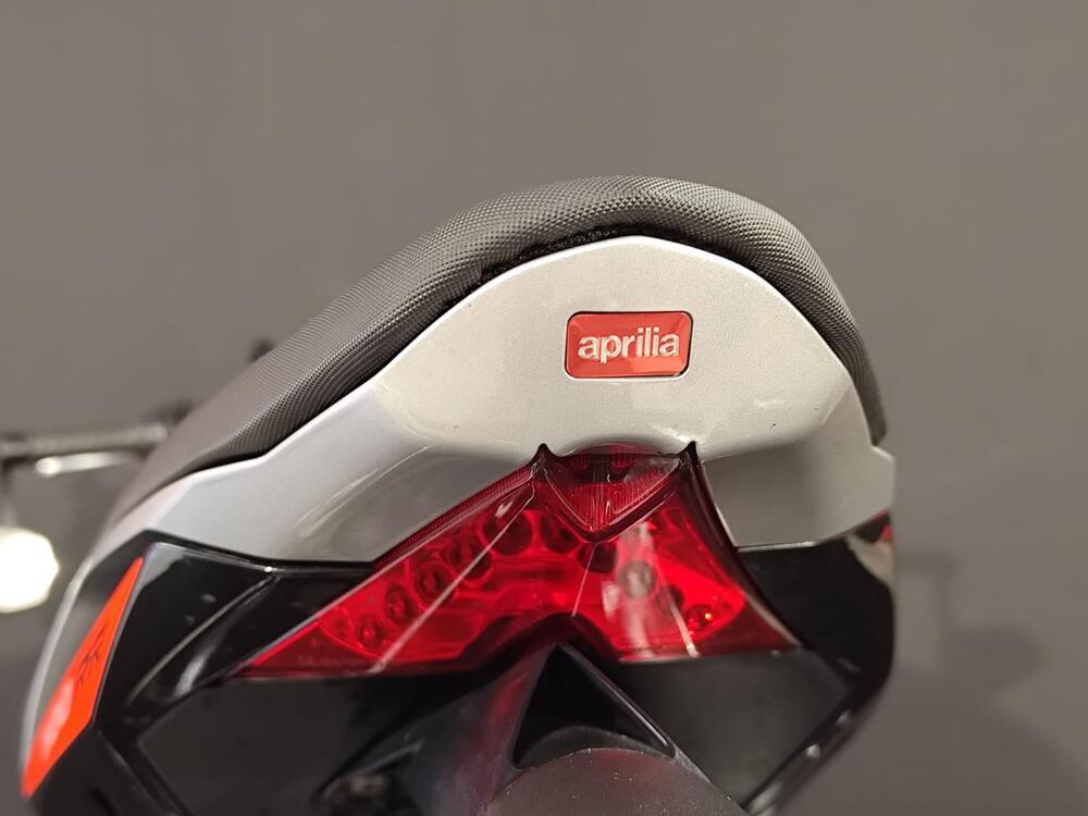 Aprilia Tuono V4 RR (2017 - 18) (15)