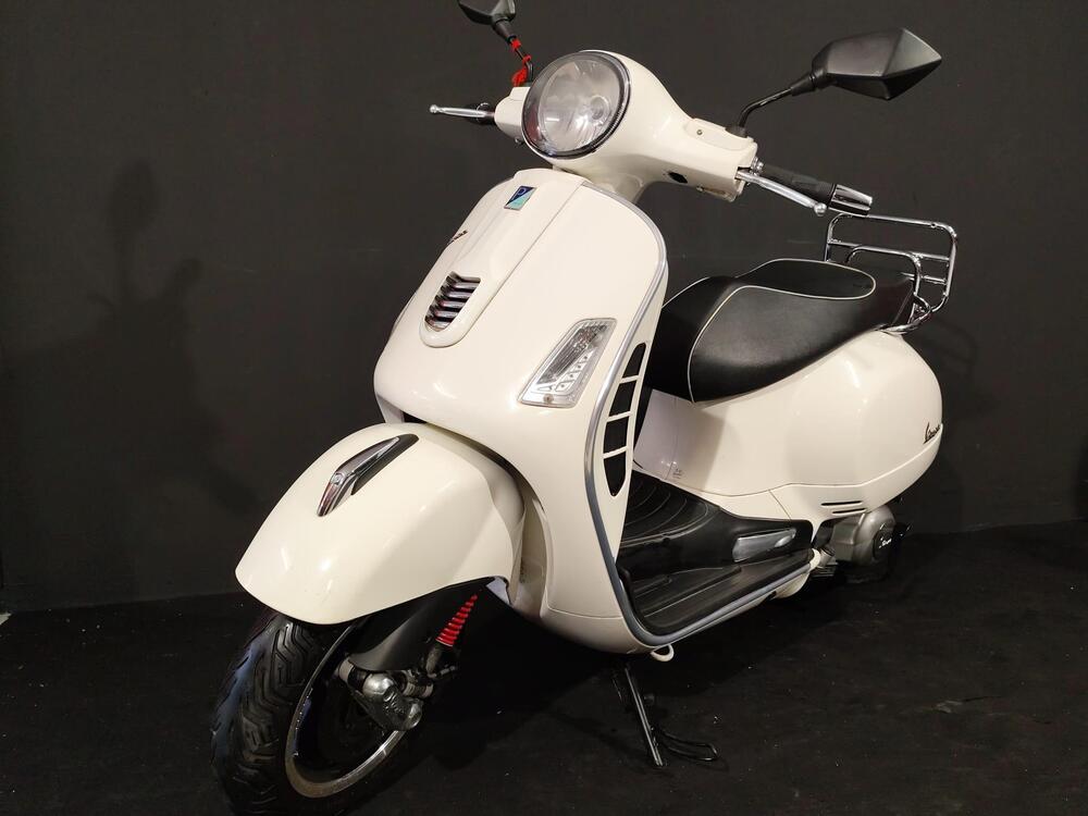 Vespa GTS 300 (2010 - 14) (6)