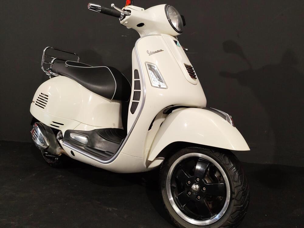 Vespa GTS 300 (2010 - 14) (7)