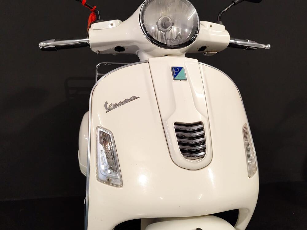 Vespa GTS 300 (2010 - 14) (9)