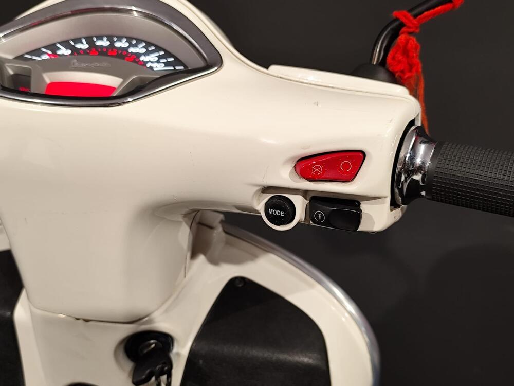 Vespa GTS 300 (2010 - 14) (18)
