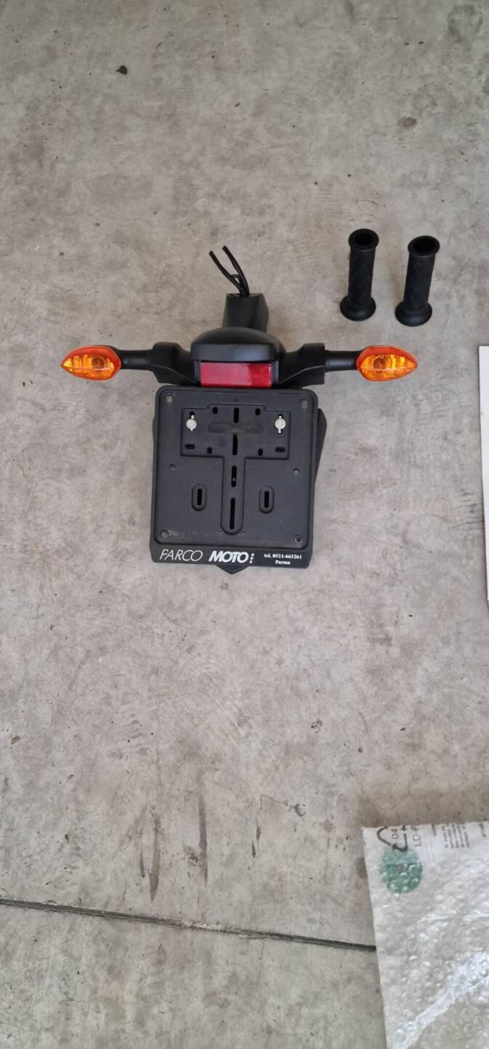 Pezzi originali r1 Yamaha (4)