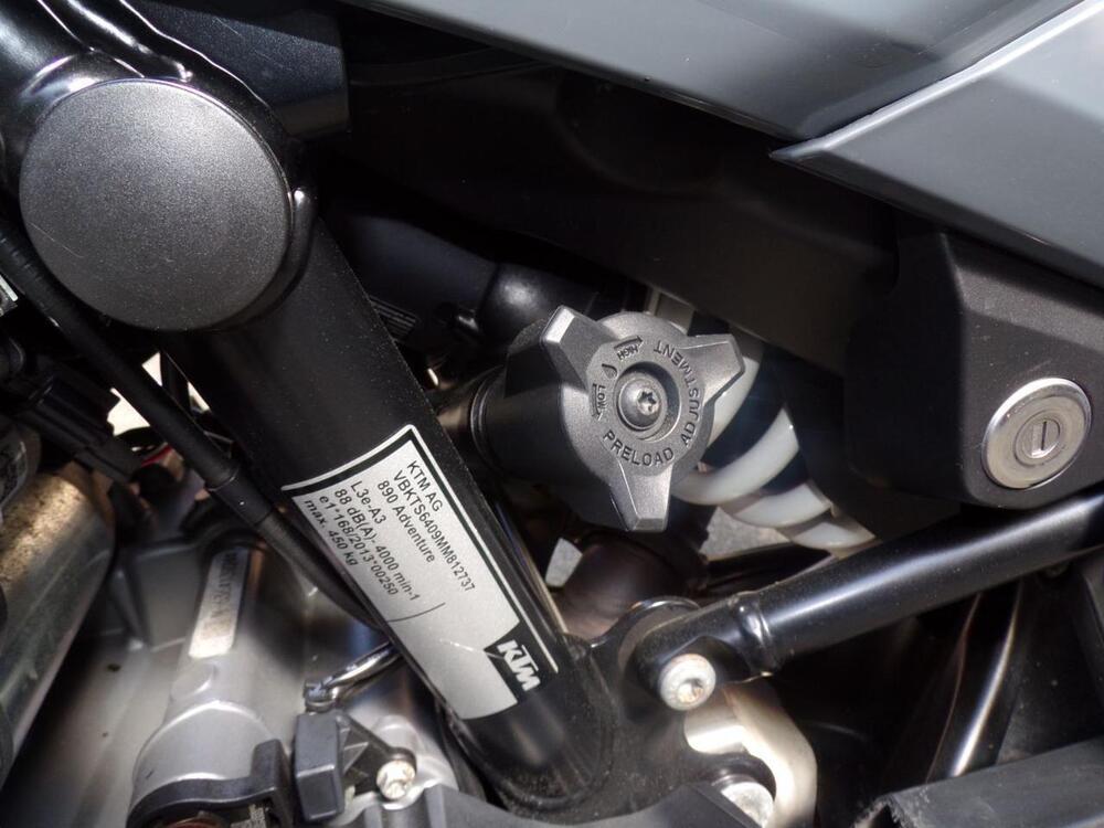 KTM 890 Adventure (2021) (31)