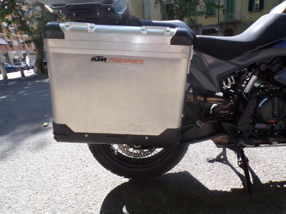 KTM 890 Adventure (2021) (18)