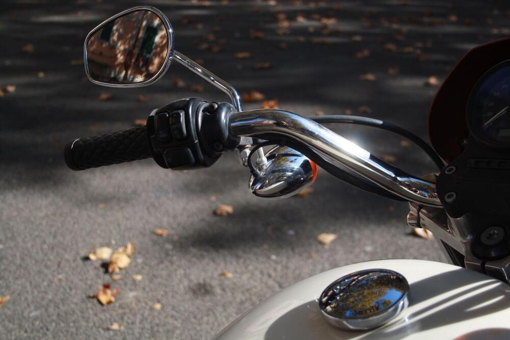 Harley-Davidson 883 Low (2008 - 12) - XL 883L (53)