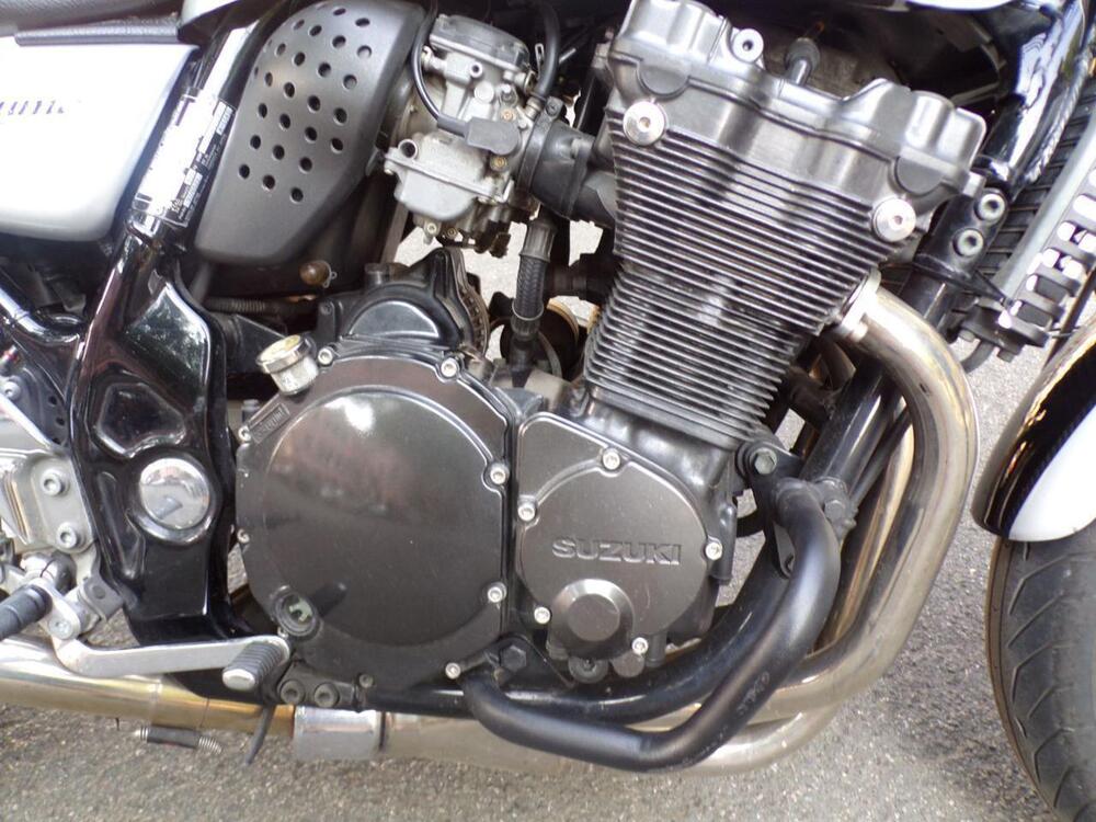 Suzuki GSX 750 (1998 - 03) (21)