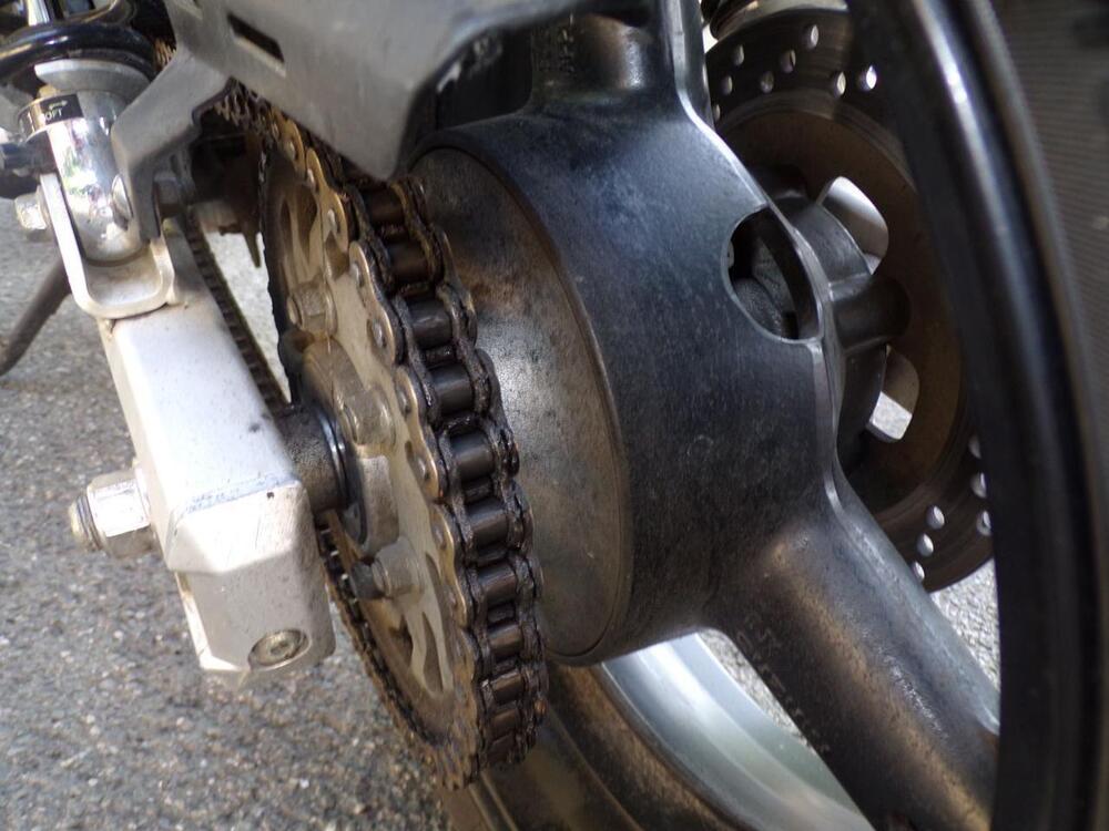 Suzuki GSX 750 (1998 - 03) (24)