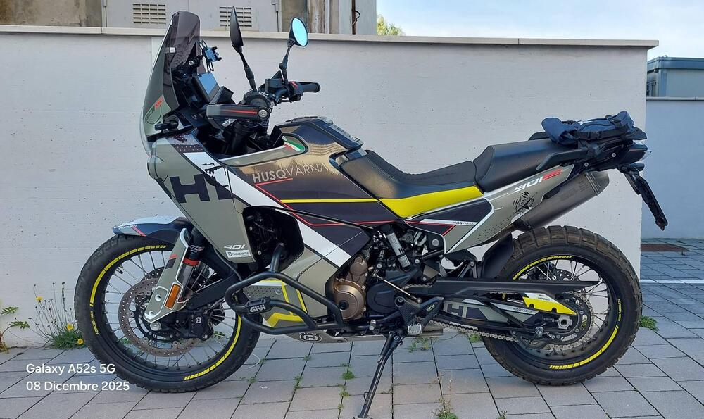 Husqvarna Norden 901 (2022 - 25) (2)