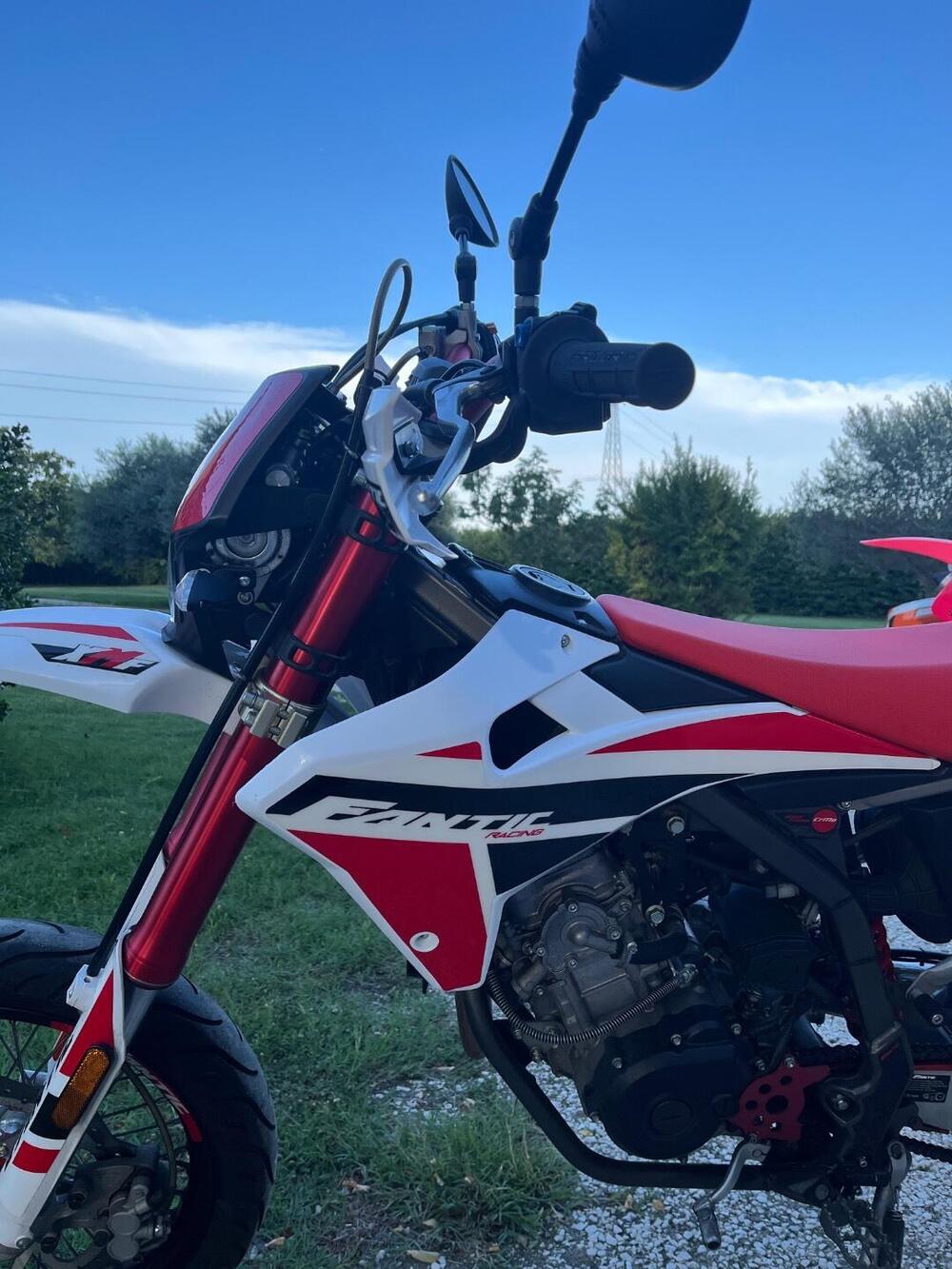 Fantic Motor XMF 125 Motard Competition 4t (2021 - 22) (2)