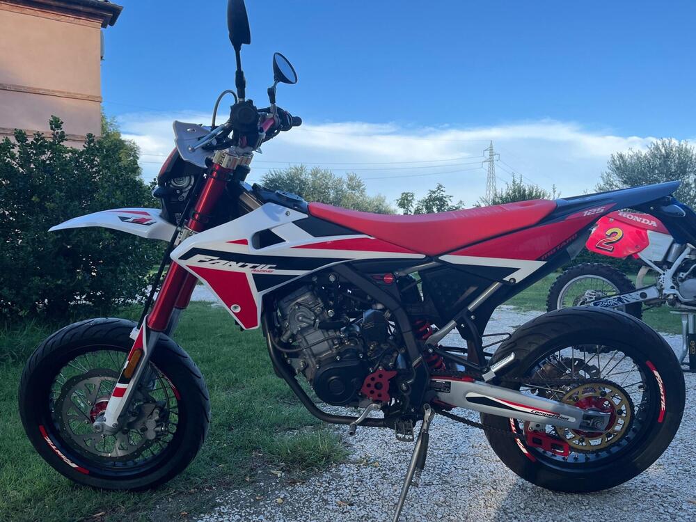 Fantic Motor XMF 125 Motard Competition 4t (2021 - 22) (5)