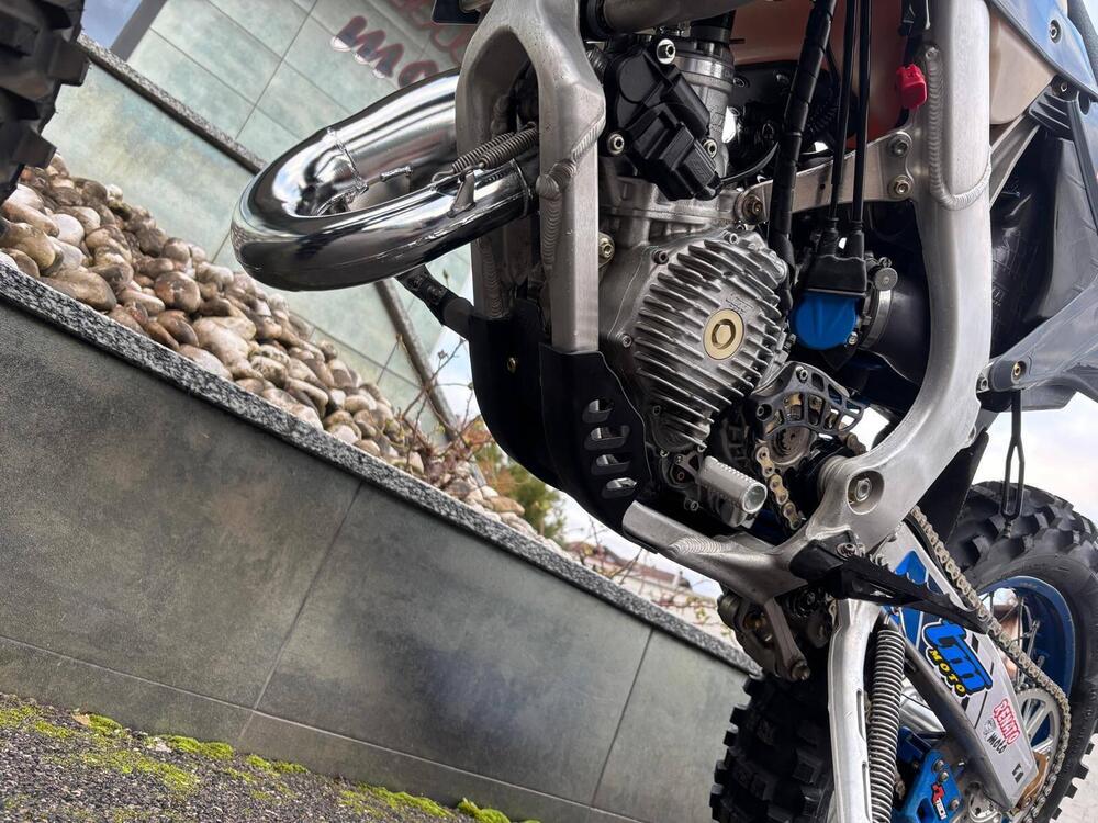 Tm Moto EN 125 ES Fi 2T (2025) (8)