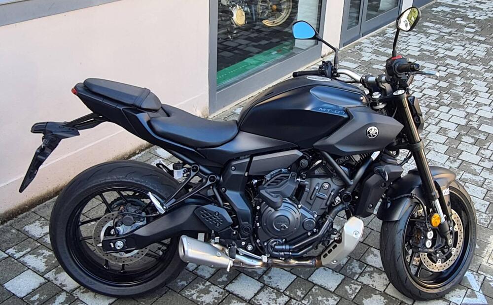 Yamaha MT-07 Y-AMT (2025) (3)