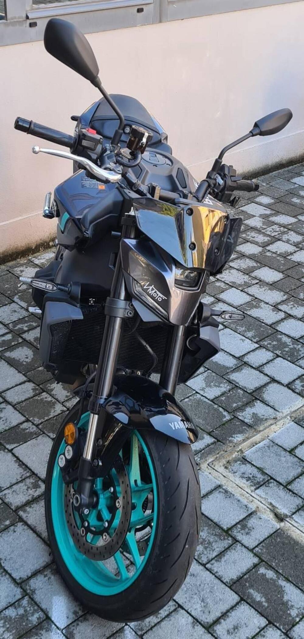 Yamaha MT-09 Y-AMT (2024 - 25) (2)