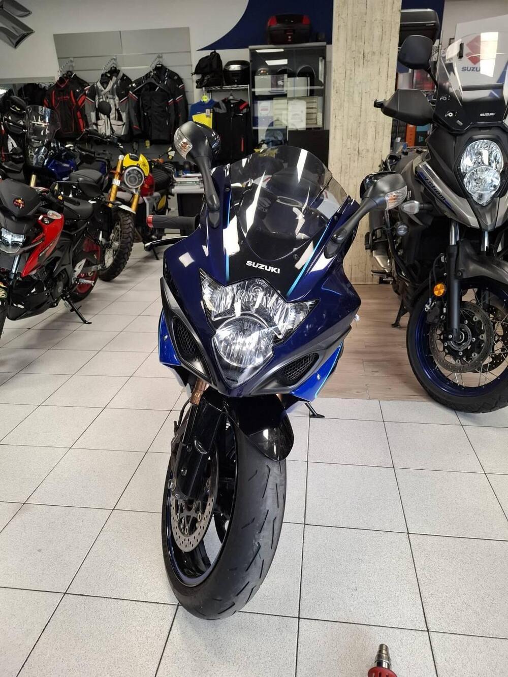 Suzuki GSX-R1000 (2005 - 06) (4)