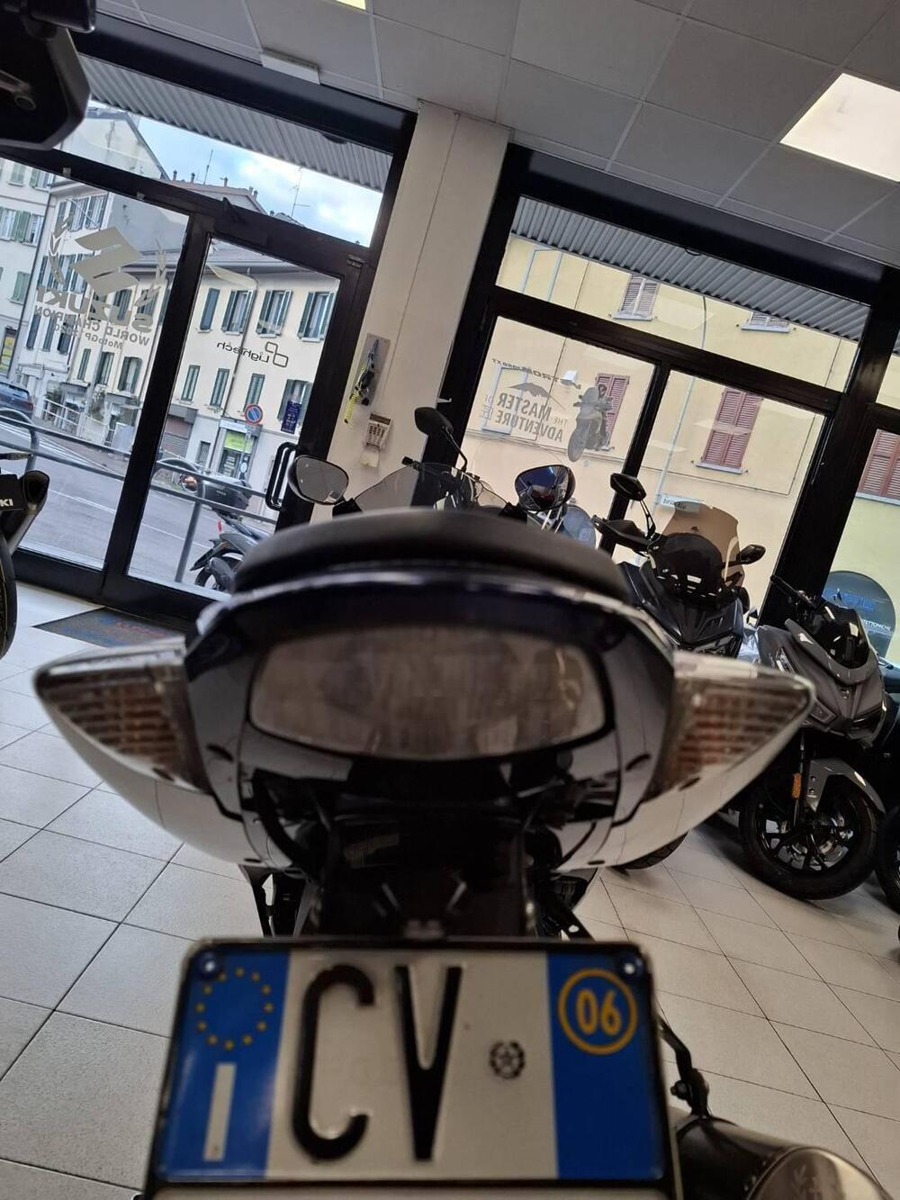 Suzuki GSX-R1000 (2005 - 06) (7)