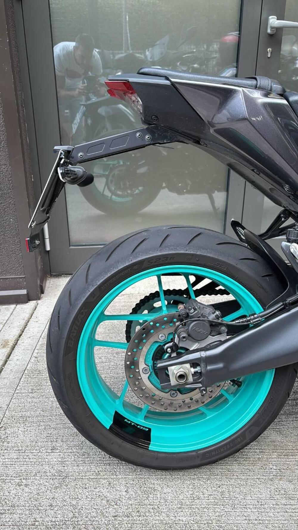 Yamaha MT-09 Y-AMT (2024 - 25) (9)