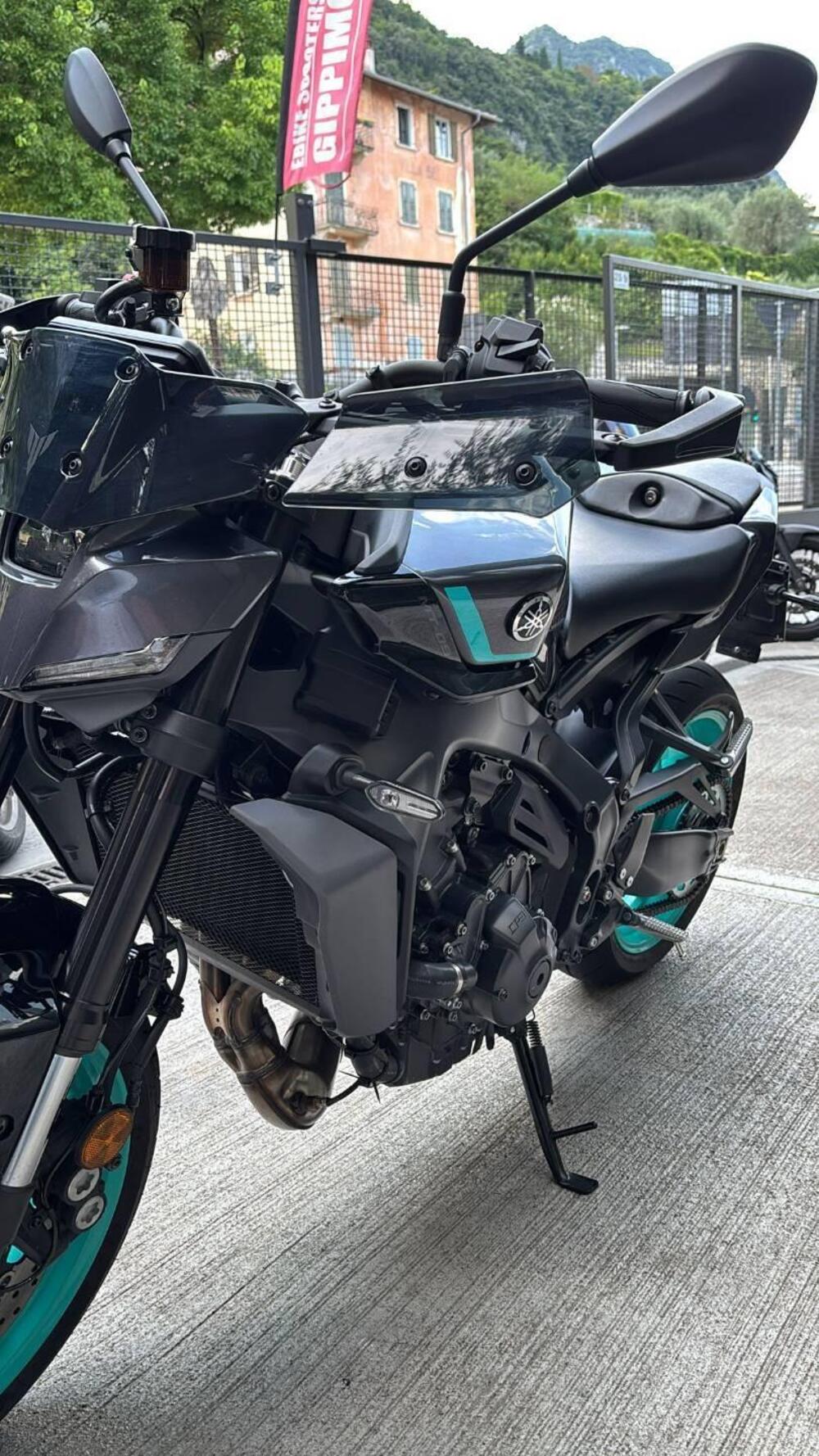 Yamaha MT-09 Y-AMT (2024 - 25) (6)