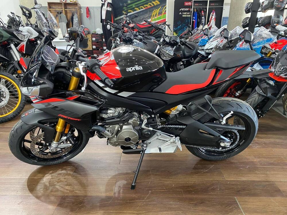 Aprilia Tuono 660 Factory (2025 - 26) (2)