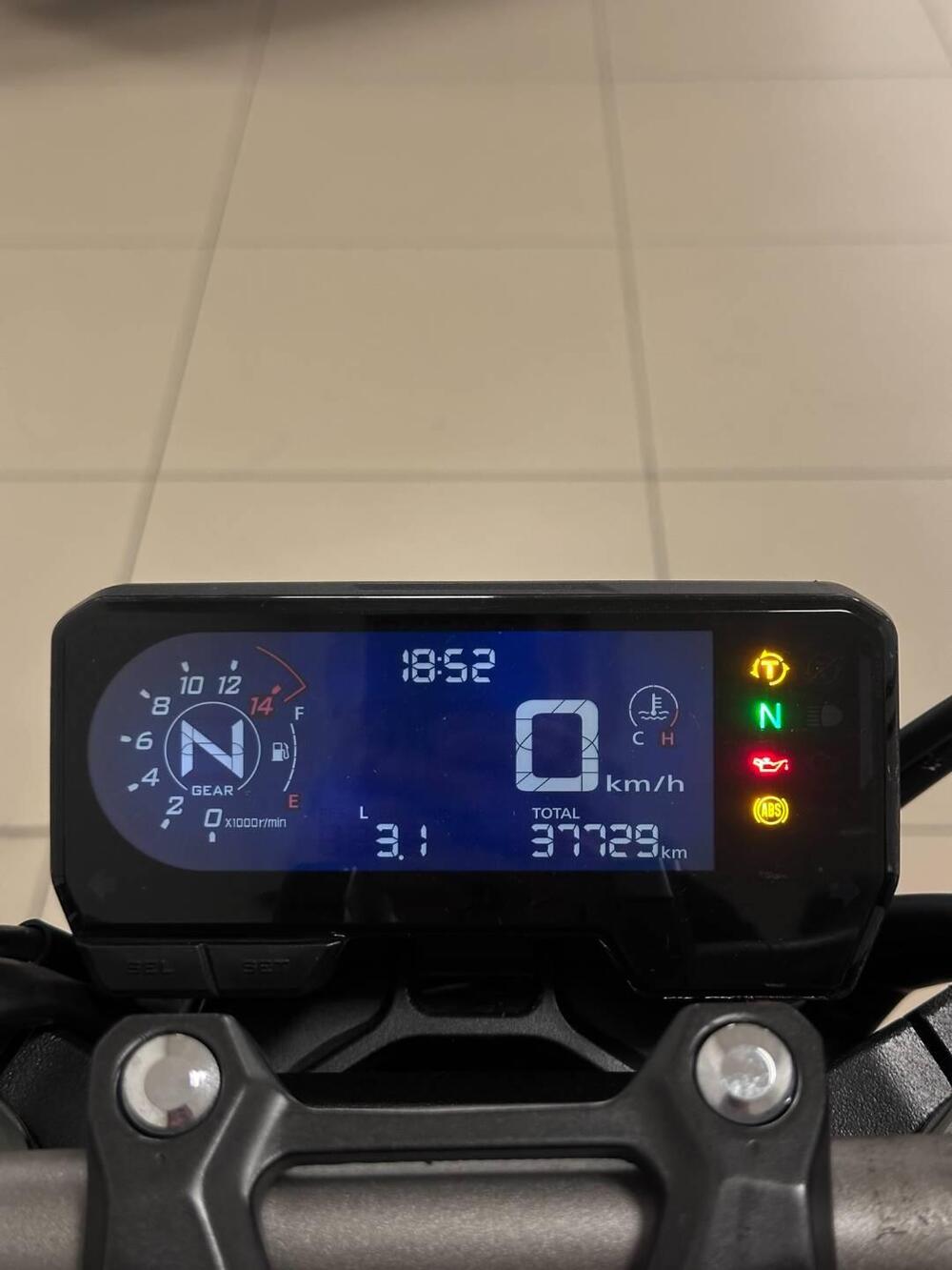 Honda CB 650 R (2021 - 23) (3)